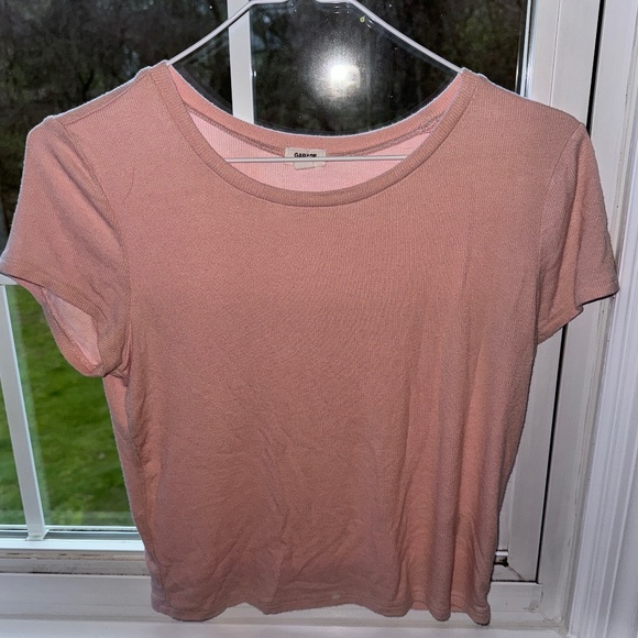 ⭐️GARAGE⭐️ cute!!
Perfect condition!
Pink soft t shirt - Picture 1 of 2